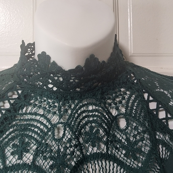 women Lace Sleeve Blouse Large Dark Green - Picture 6 of 9